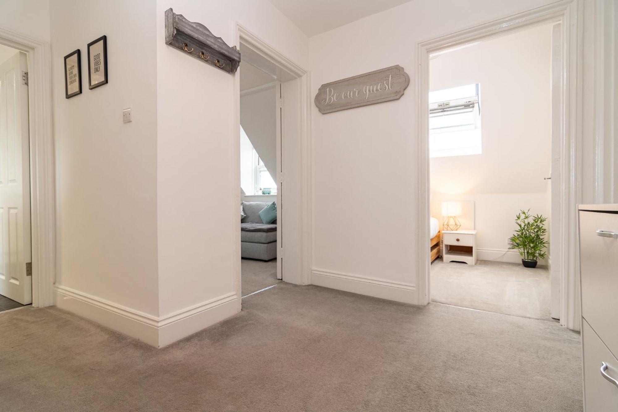 Light Airy 3 Bed Town Cntr Flat 700M To The Beach Bournemouth Exterior photo